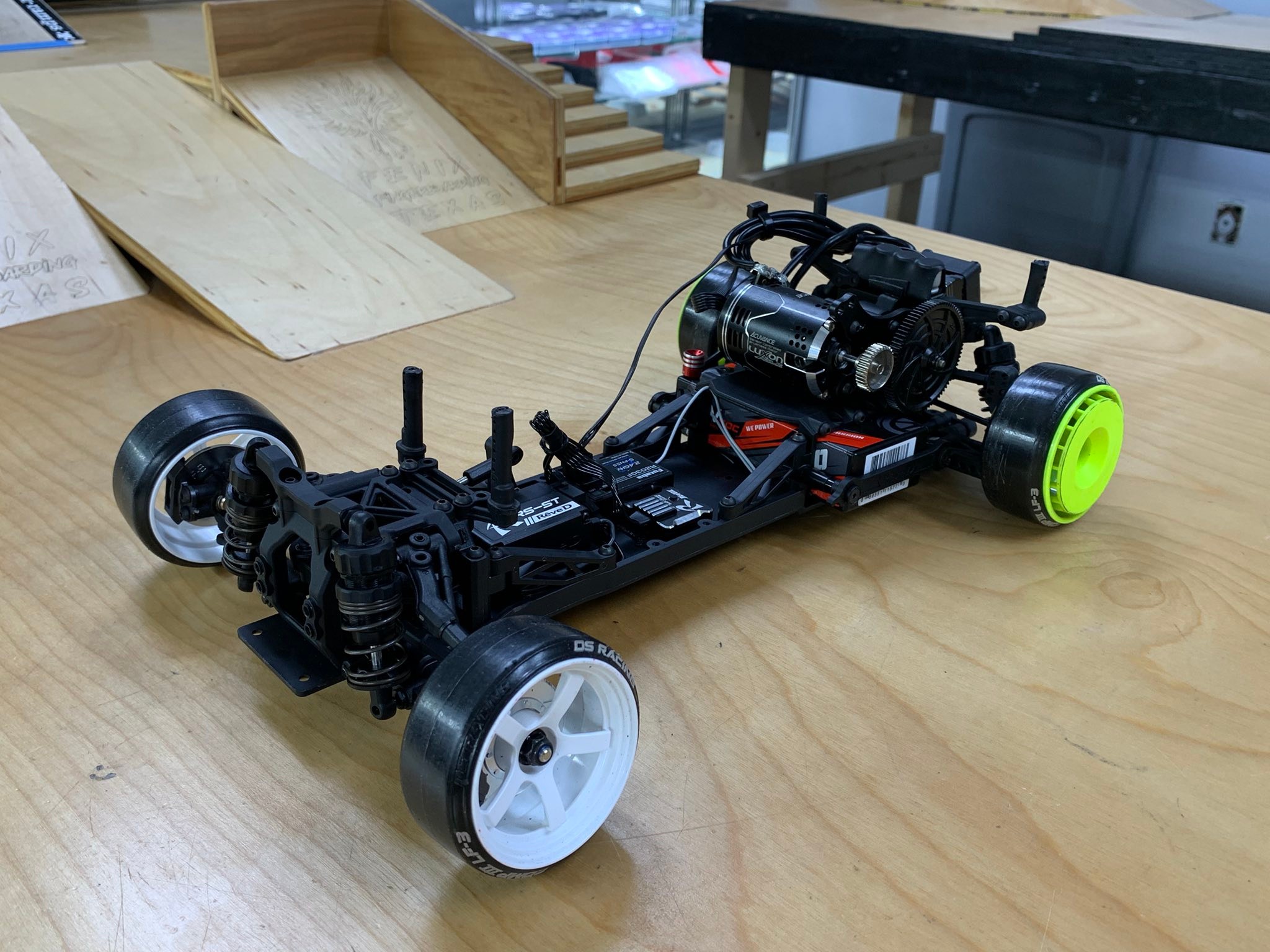 Reve d rtr for sale with elite esc and luxon motor