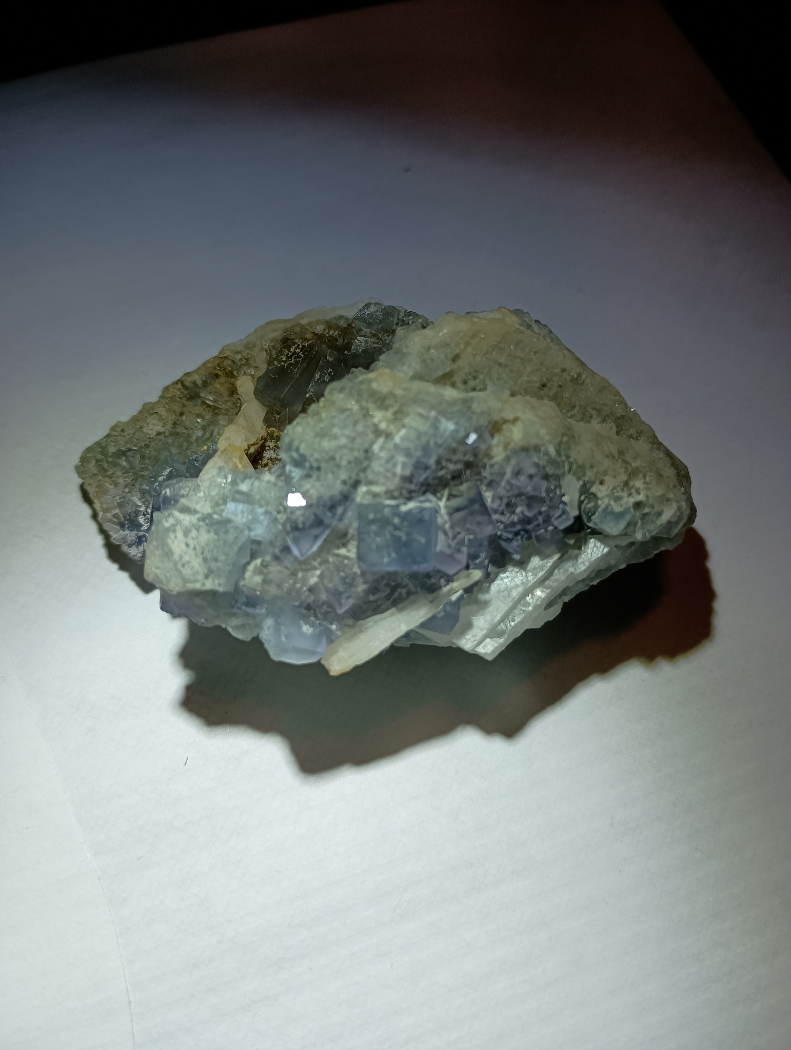 Is there a color chart for identifying minerals?