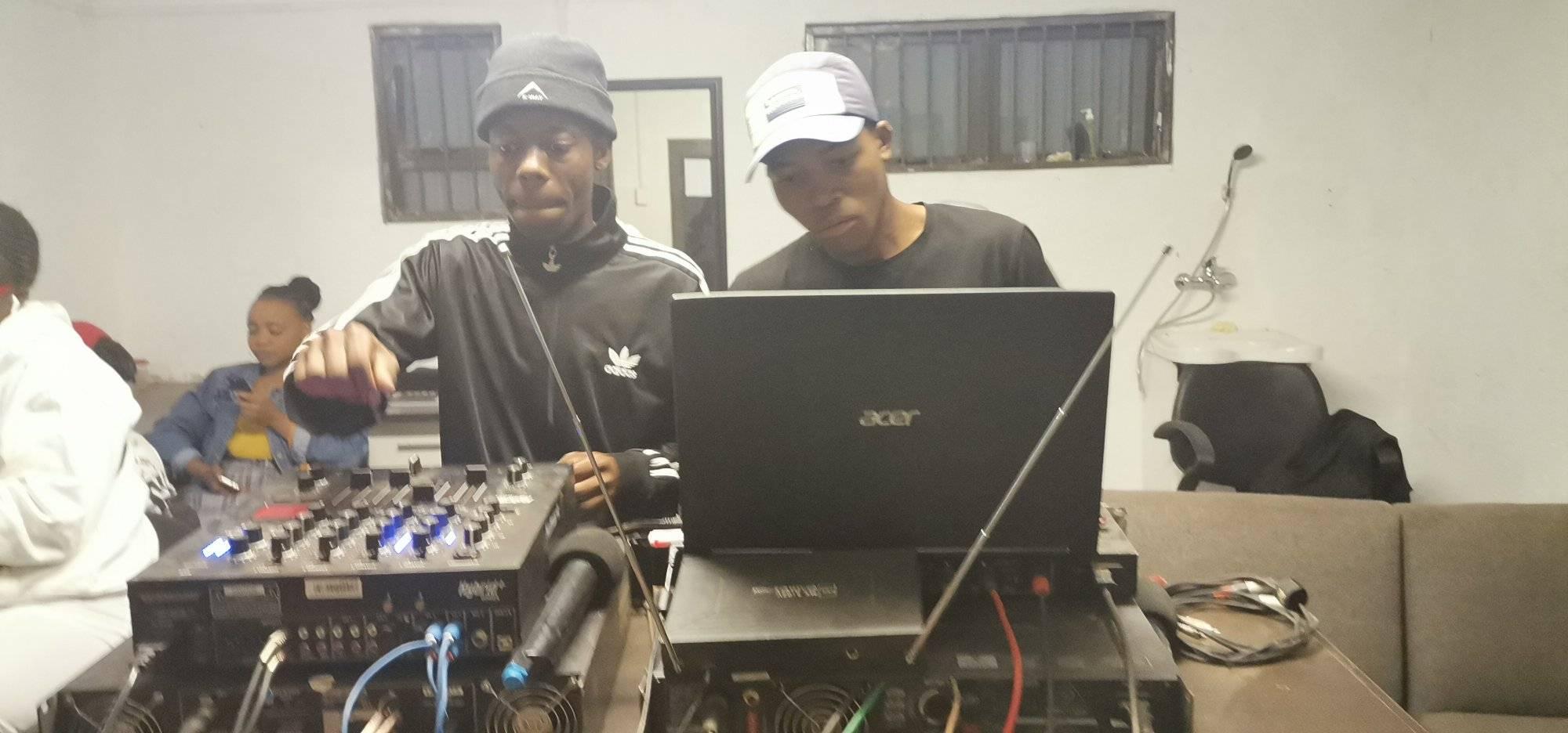 DJ mkay SA.com