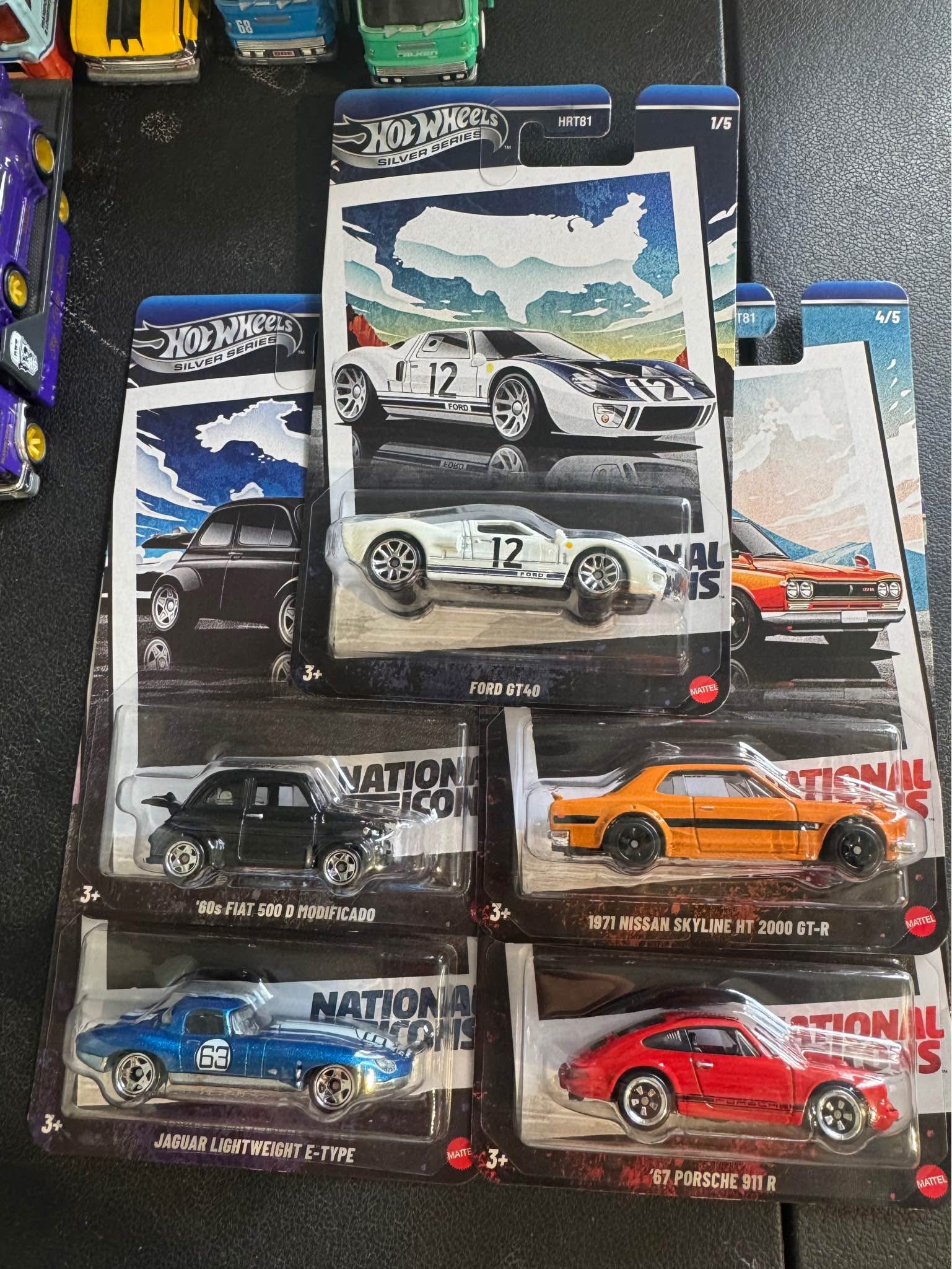 Hot Wheels 2025 Silver Series Vintage Racing Mix 2 - Custodia Da 10 Pezzi Sigillata In Fabbrica