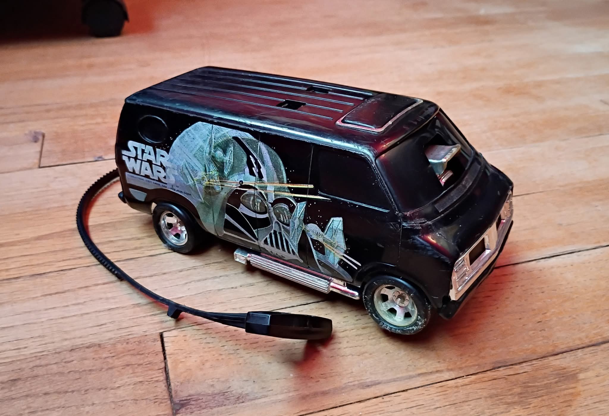 Vintage SSP Star Wars crash vans of Darth Vader and Luke Skywalker