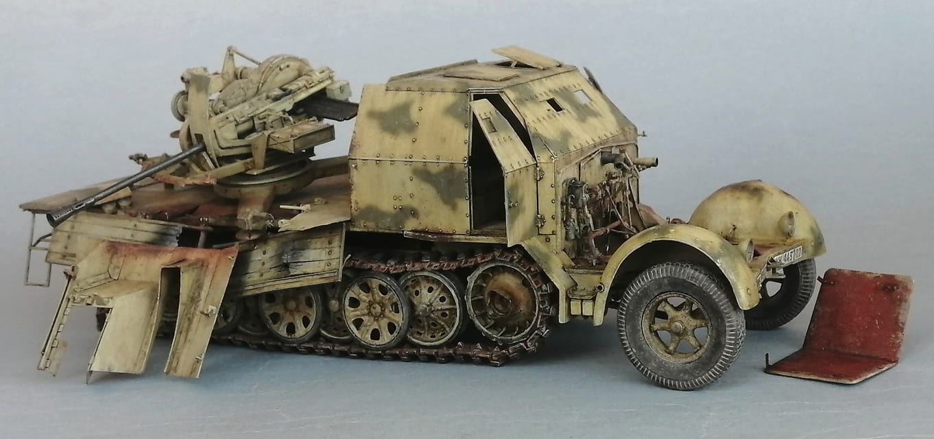 1/35 scale Schwerer Wehrmachtschlepper SWS with Flak 43 - 3.7cm model