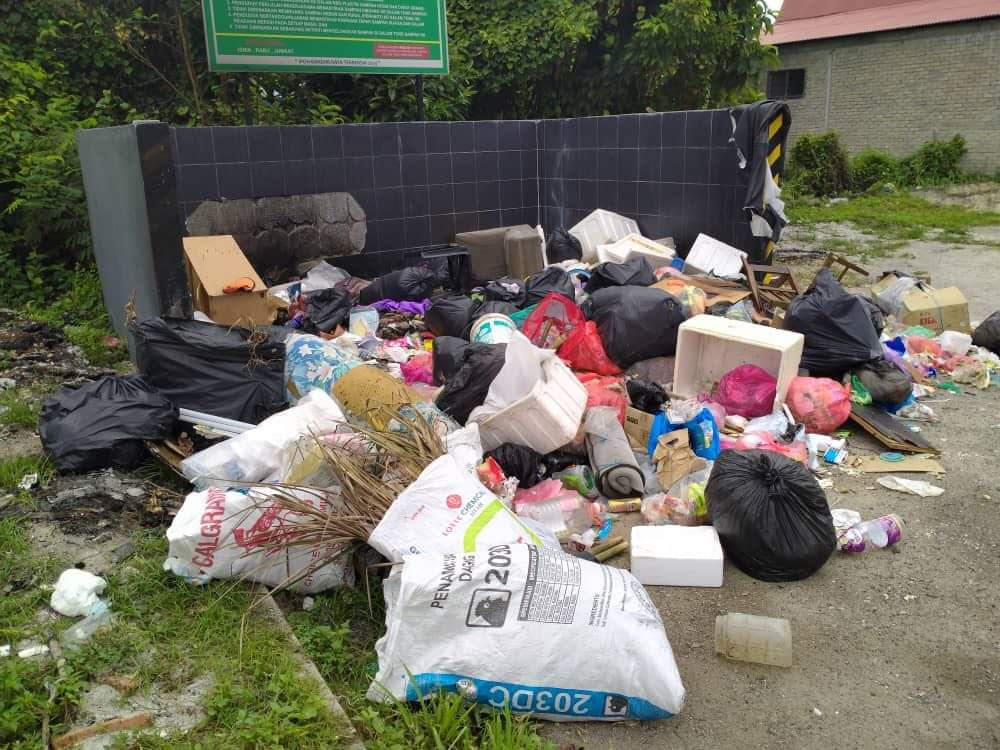Viral Perak Ipoh Keadaan Tempat Buang Sampah Di Kampung Facebook