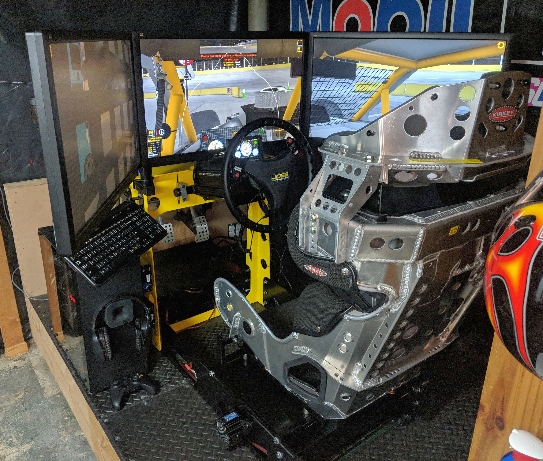 Fast Track Sims - Here is how you do a Stock Car Simulator...