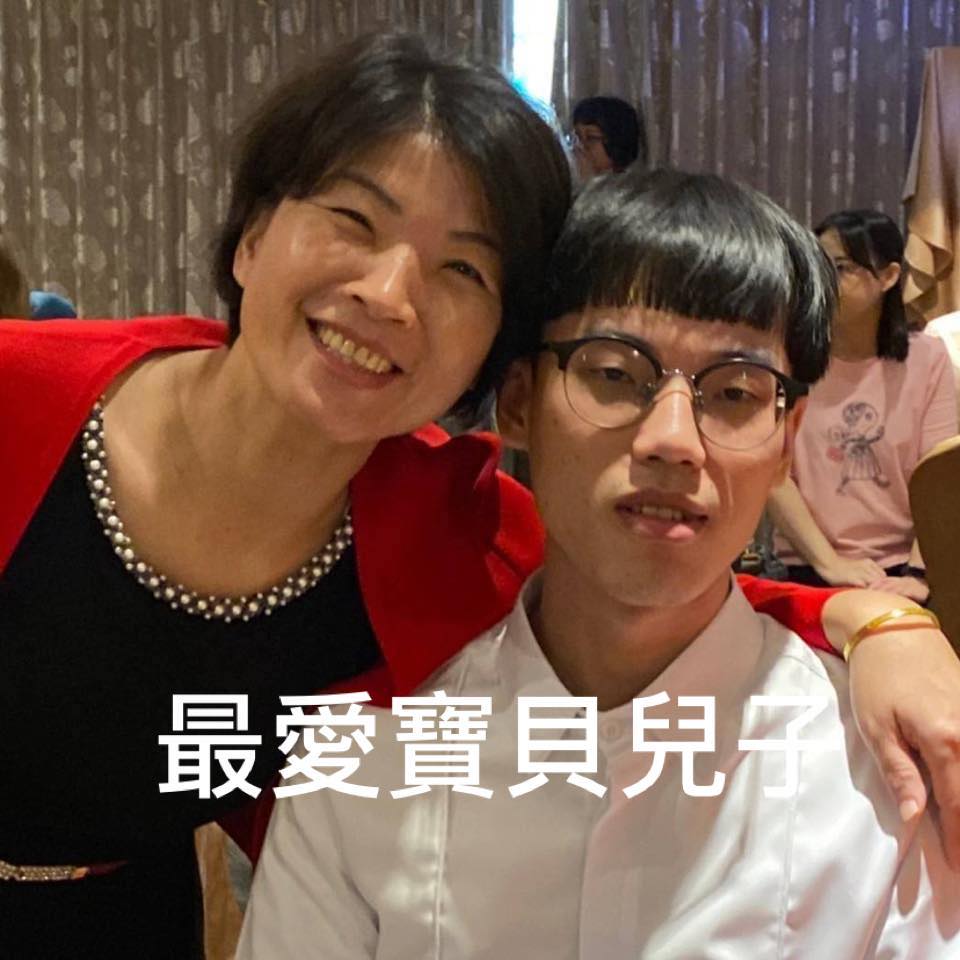 李燕妮