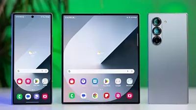 Samsung Galaxy Z Fold 8/7 and Flip 8/7 Group | Fold 7, the task bar can ...