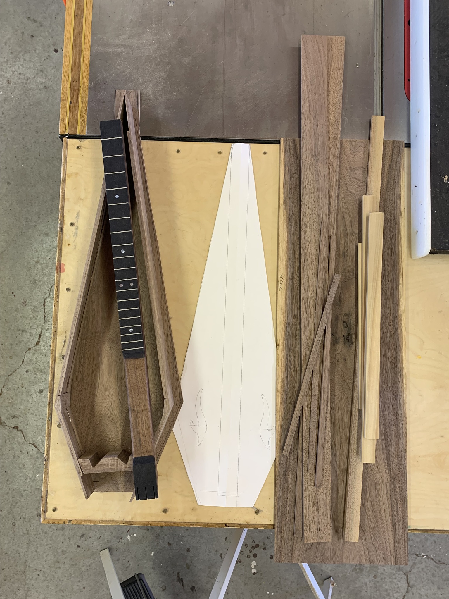 Luthiers Club | Latest build. Walnut body, maple top, richlite ...