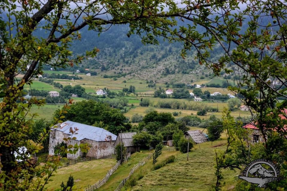 Love Peshkopia - Home