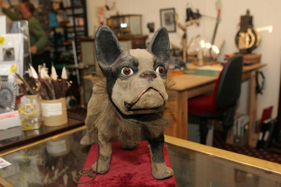 The House - AUTOMATON DOG IN THE AUTOMATA SHOP AT KINLOSS RUN BY ...
