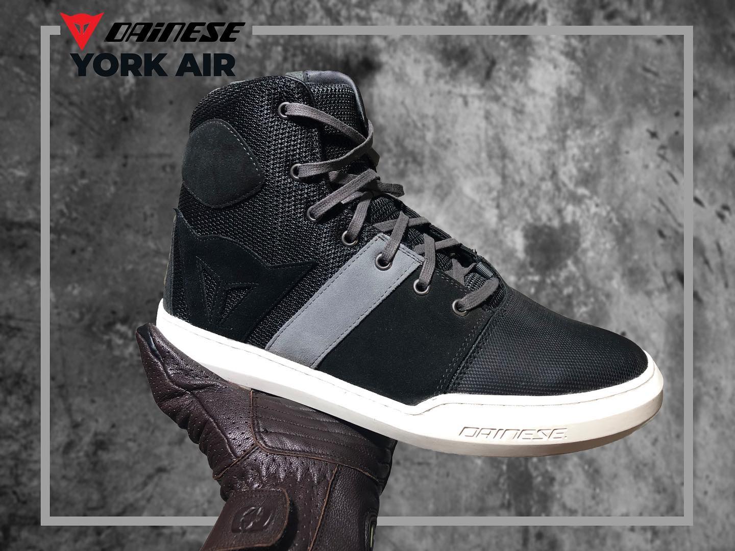 Dainese York Air Shoes Very comfortable and light urban shoes 