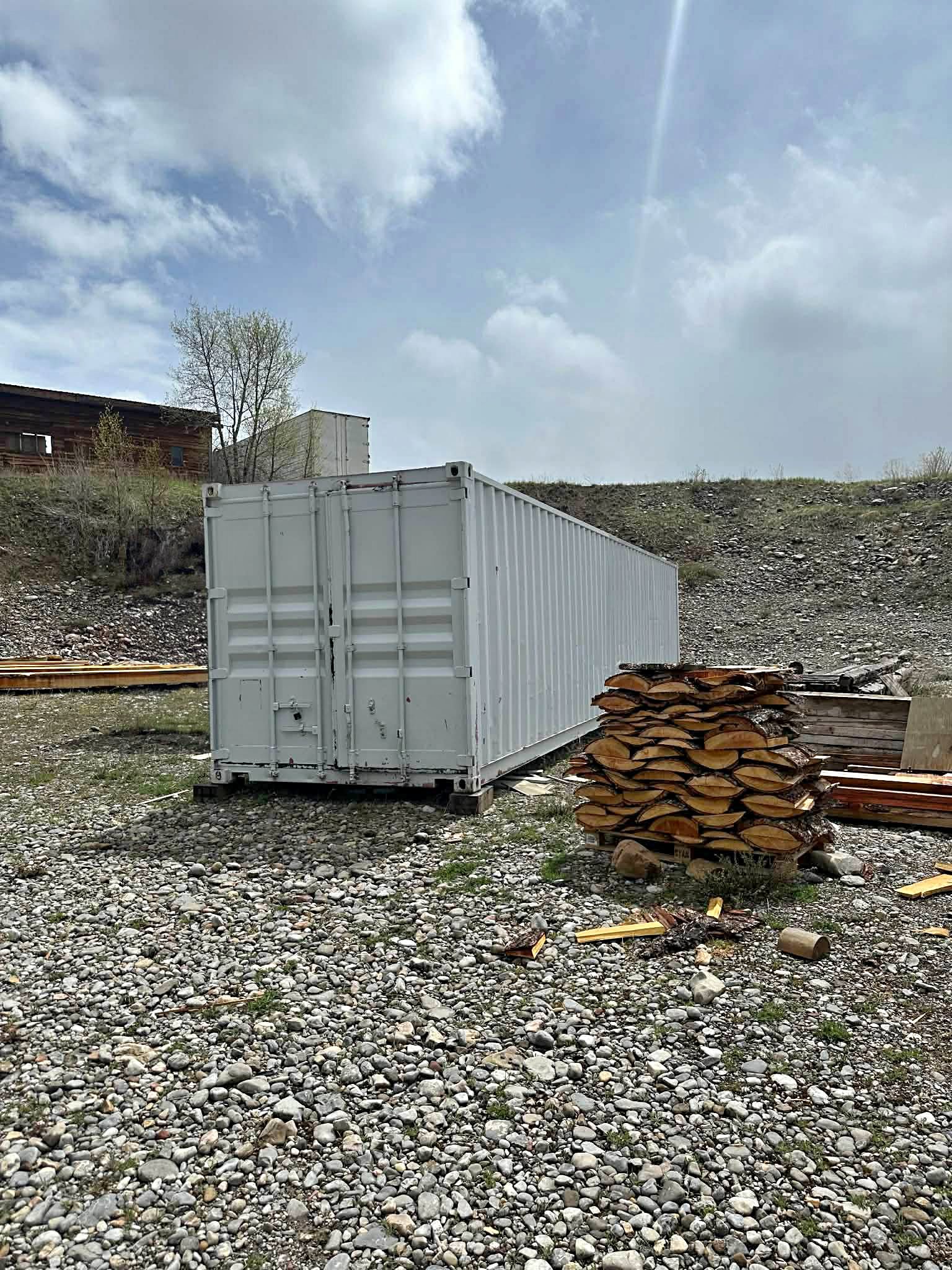 40’L x 8’W x 8’6”H used Heavy-Duty Steel Shipping / Storage Container ...
