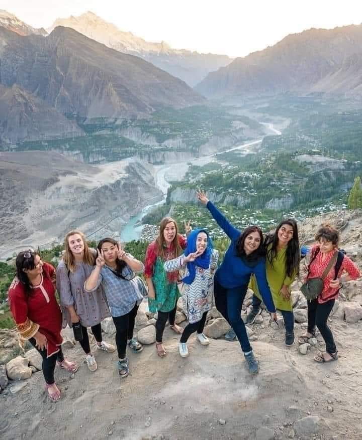 Hotels in Hunza - Welcome Tourist to Explore Hunza Valley Gilgit ...
