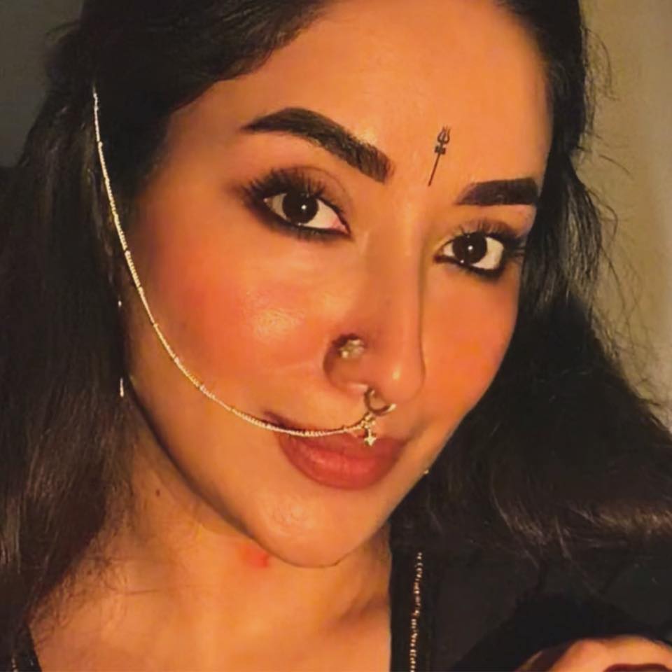 da-da-da-look-makeup-sugandh-delhi-makeupartist-hair-ashutosh-guni