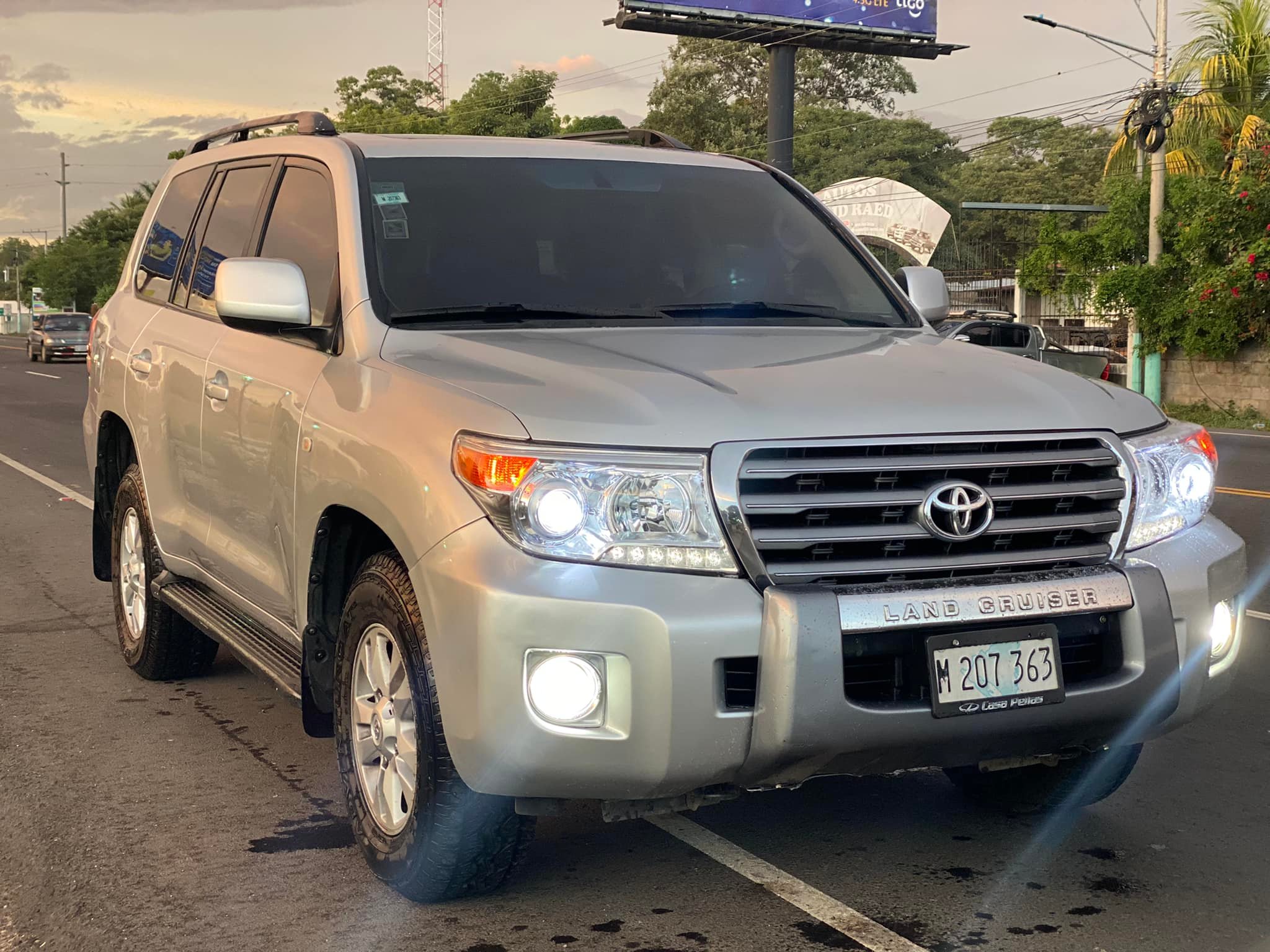 Toyotona Land Cruiser Vx 08 Autos Raed Shihab Facebook