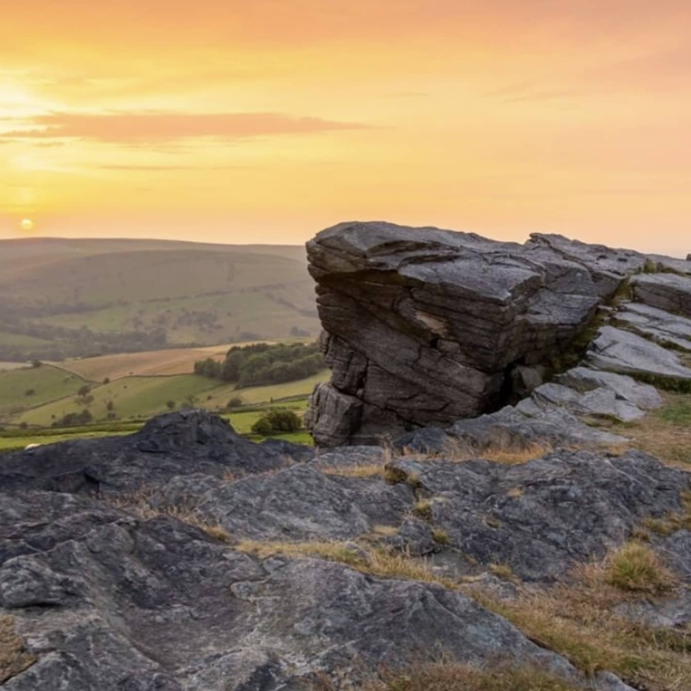 🌲 Windgather Rocks 🌲 📍 Peak... - Peak District UK Hiking