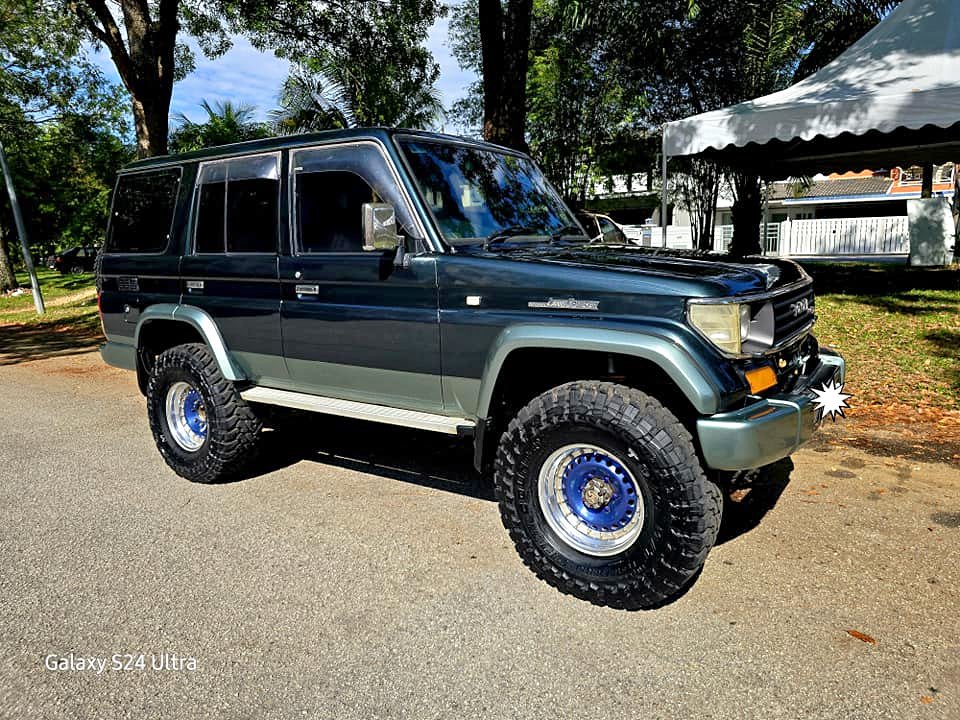 Toyota Land Cruiser 2 LJ79
