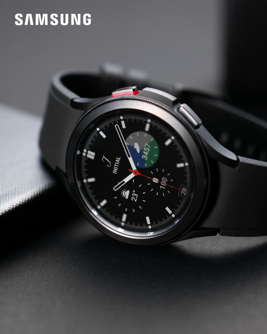 SimplyTek - Galaxy Watch4 Classic combines health/fitness...