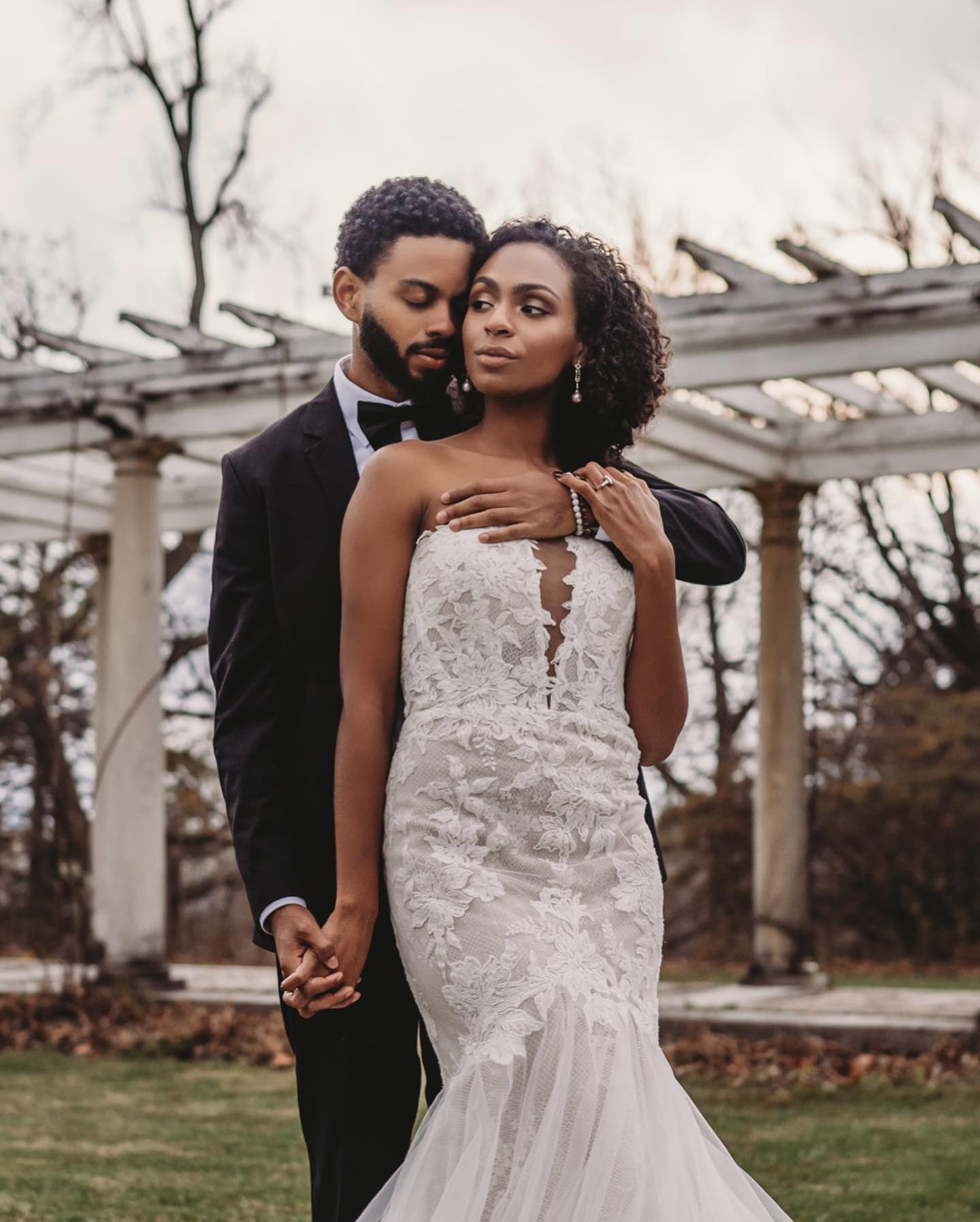 my wedding dress Here's the scoop on that so many of you have been asking about: ✨ Ordered online from Revolve ✨ Under $400 ✨ Fell in love with it instantly! I've Bridesmaid Option:No headband cf-color-lale-print Kim Kardashian Gold Sequin The Mirrorball Mini is