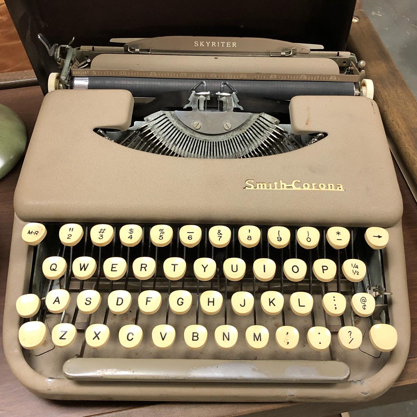 Found - Smith Corona Skywriter Typewriter with case! Great compact 