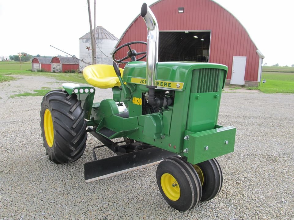 Albero Sollevatore Posteriore (parafango) Per Trattori John Deere 110 E 112 – Usato