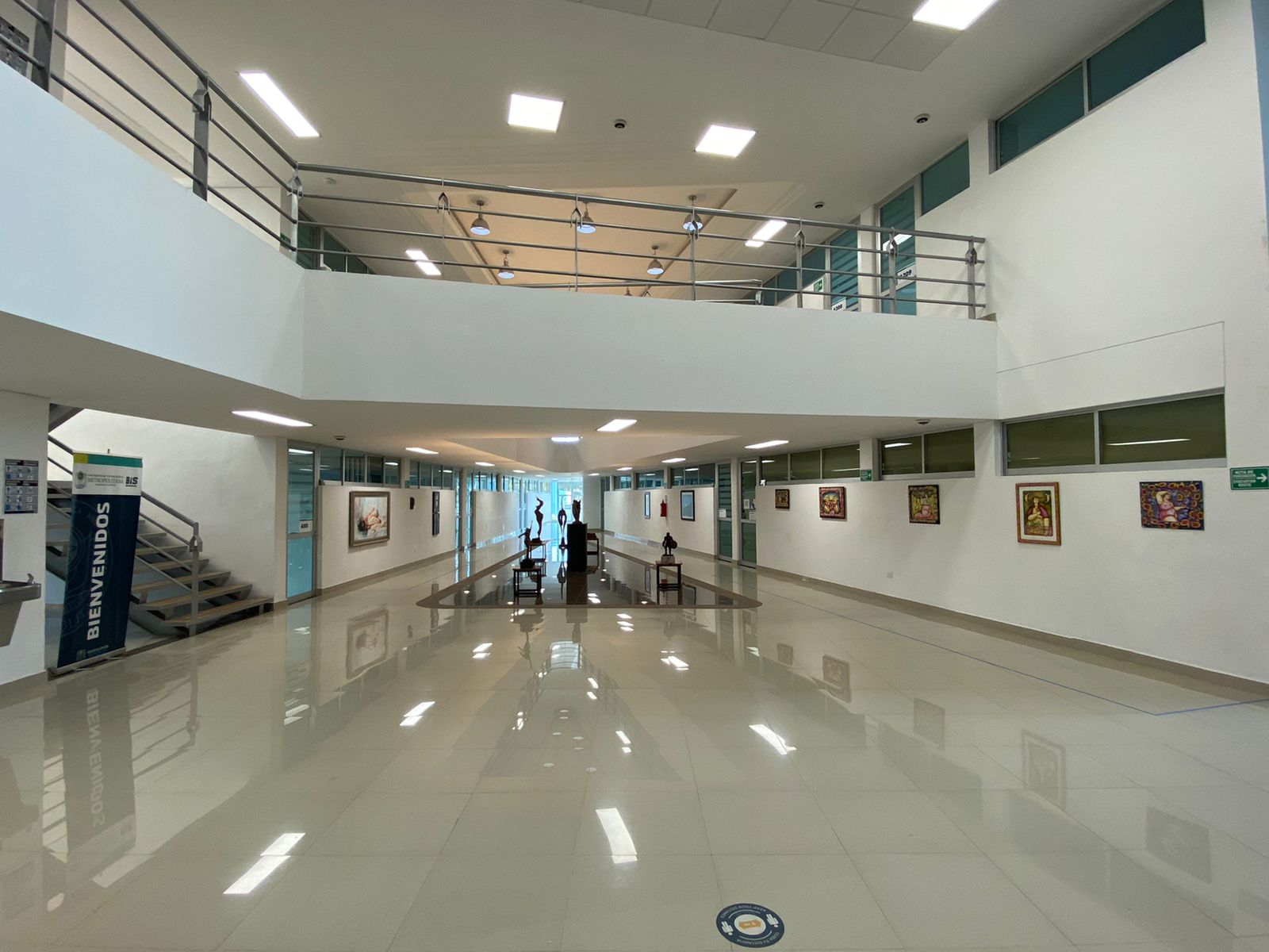 Se viste de gala la #UTMetropolitana al convertirse en una Galería de ...