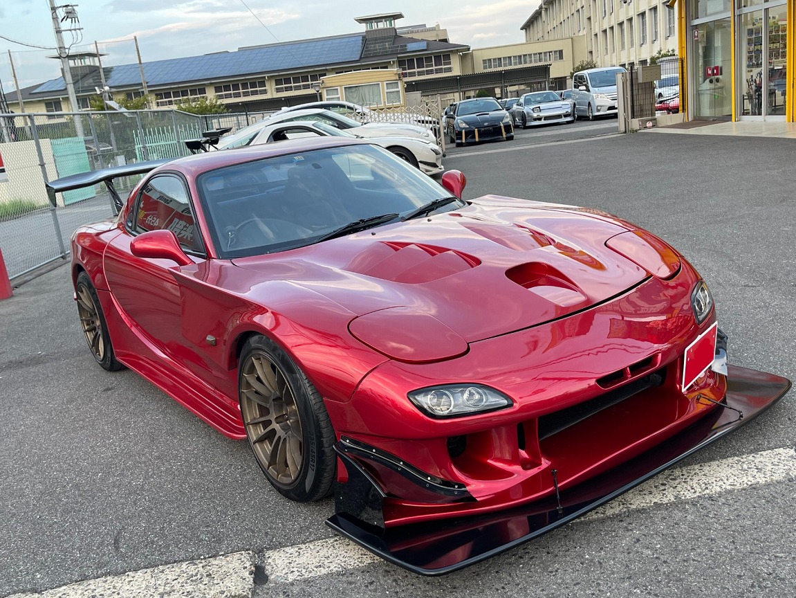 Mazda RX-7 Type RB | 2000 | Vintage Red A clean and well-kept