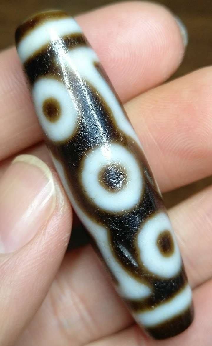 神湖三眼招财天珠，至纯级别。 尺寸52*13.5 三眼天珠福禄寿，三星拱照