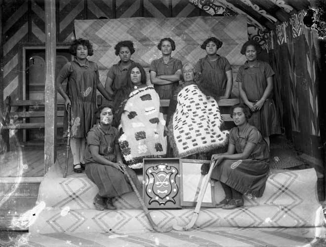 Aotearoa New Zealand History | Pakipaki Young Māori Party hockey team ...
