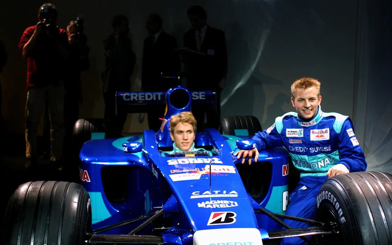 Throwback to the Red Bull Sauber Petronas 🇨🇭 2001 #F1 launch