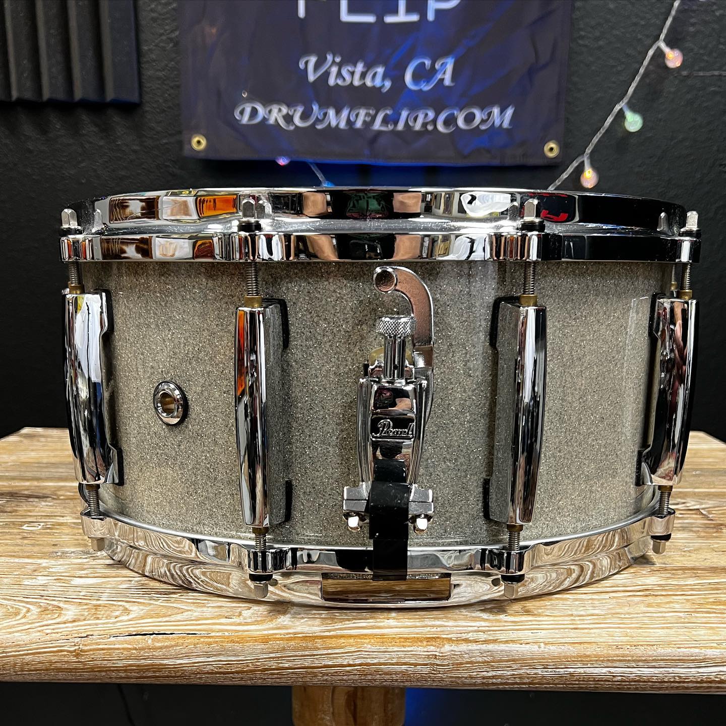 Own a stage-played #EricSinger snare drum on #KISSKruiseVIII! Full
