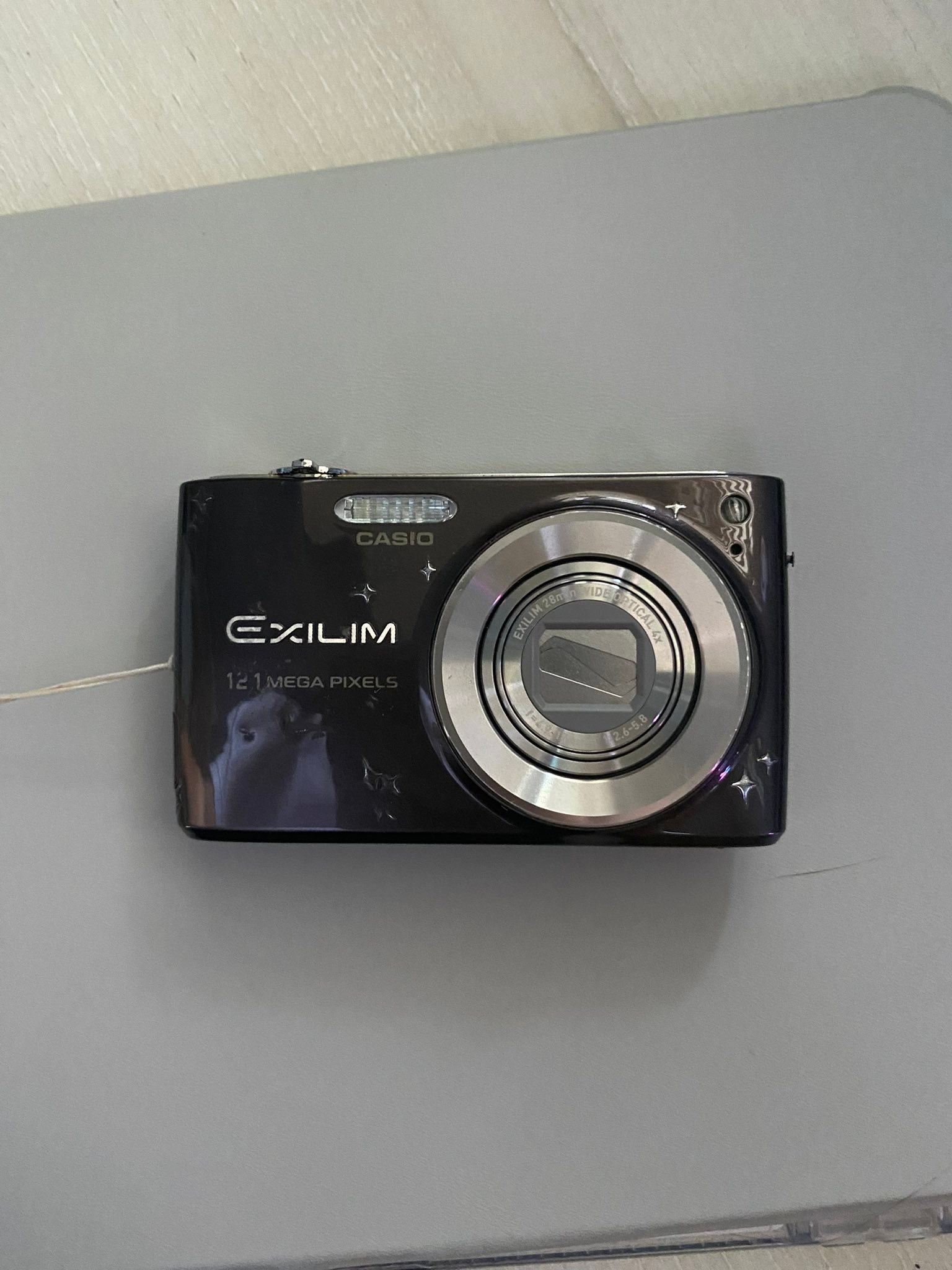 CASIO EXILIM EX-Z400 ? ₱4499 8.5/10 cosmetics ccd sensor with 
