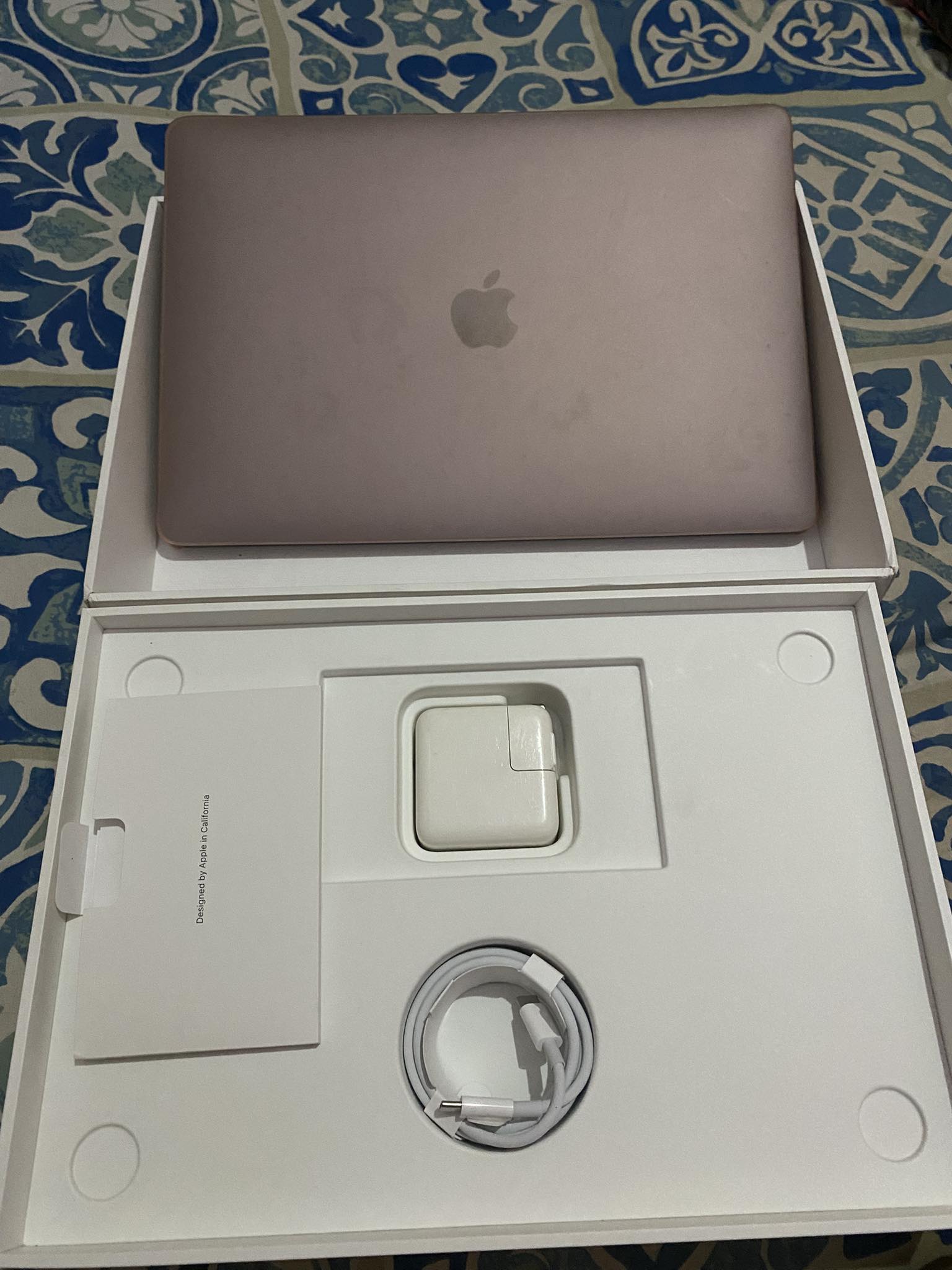 MacBook Air M1 256/8gb 2,950,000