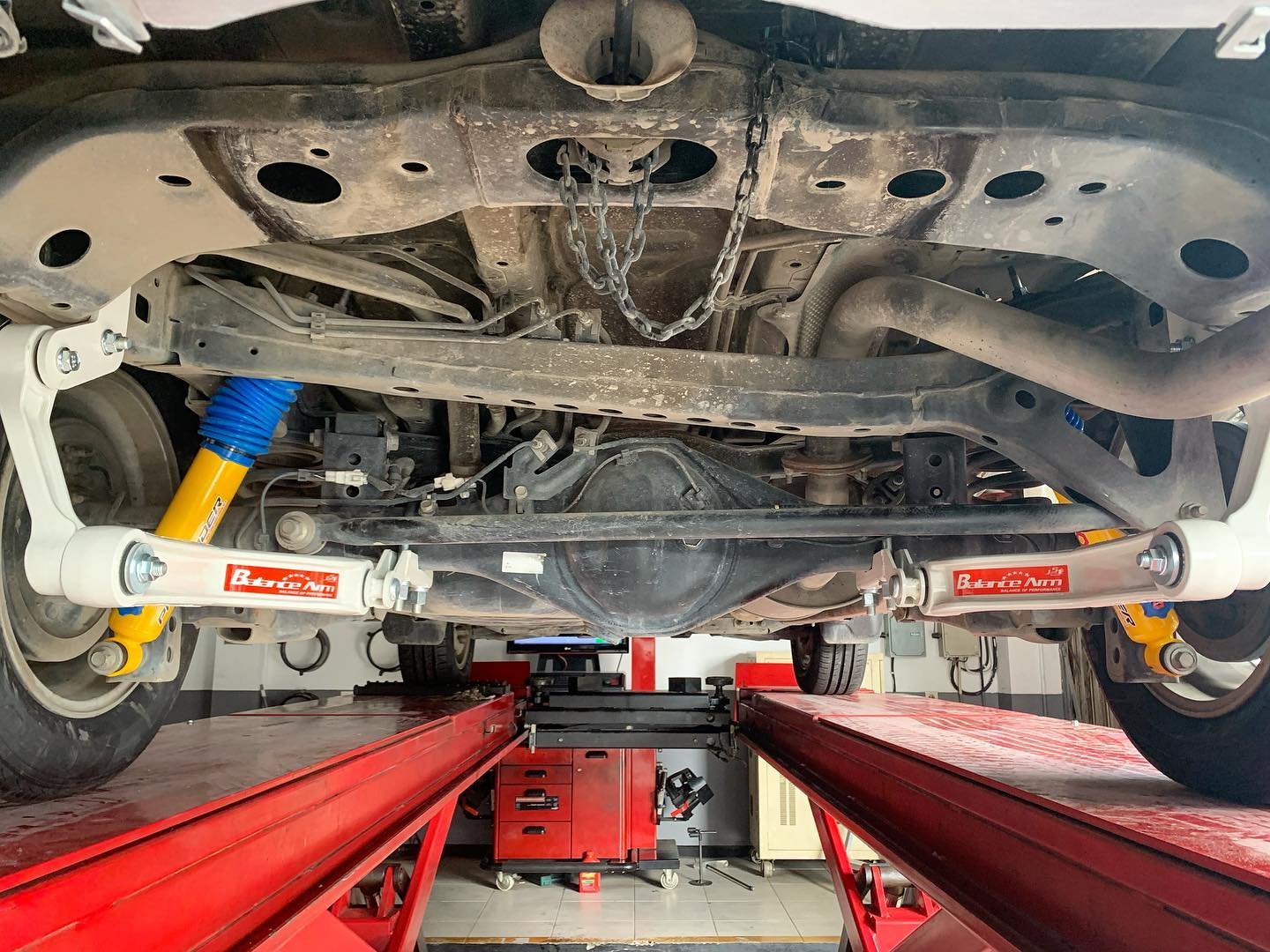 Evolution Ban - Toyota Innova suspension and anti body...