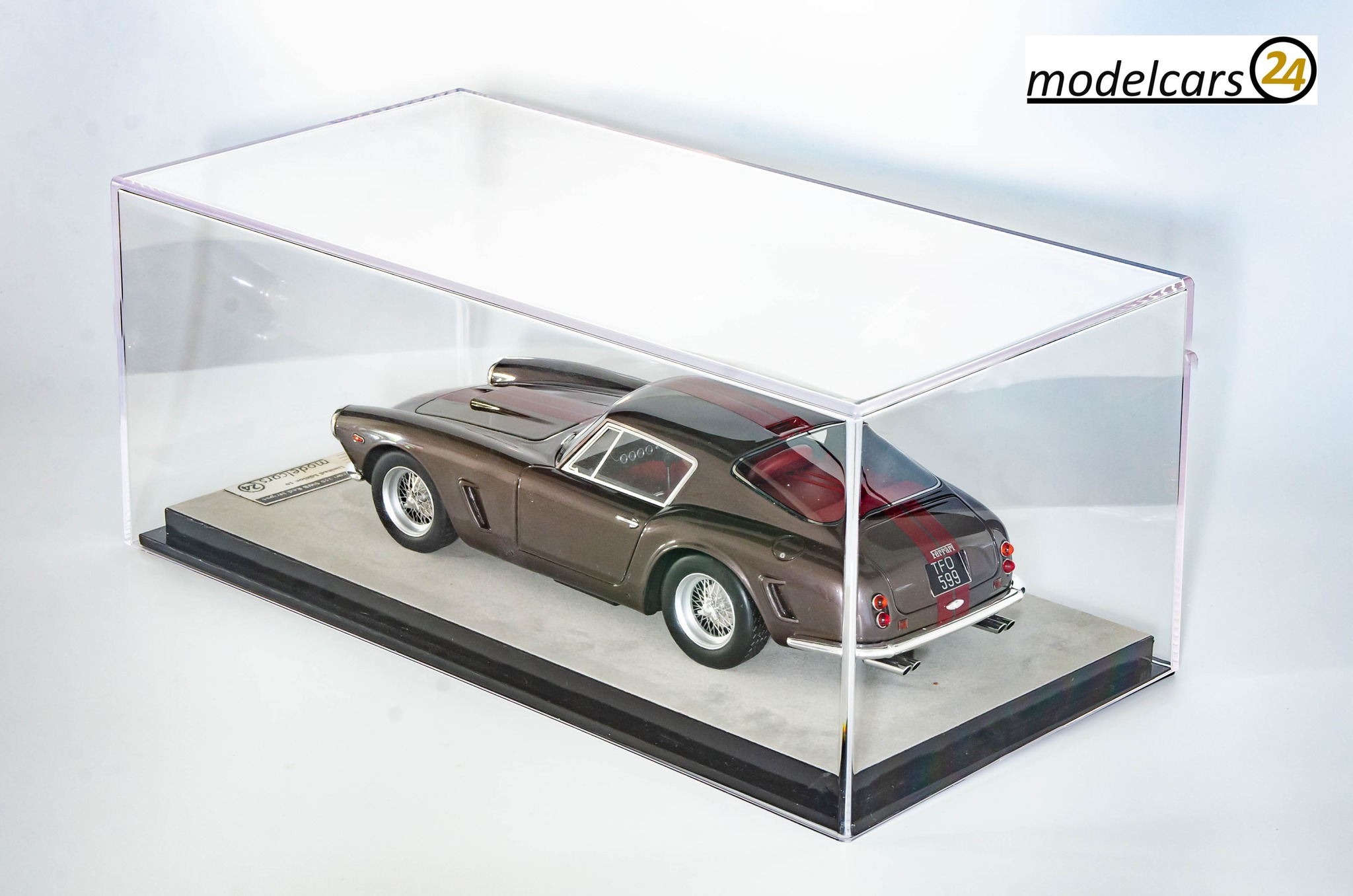 Building Gunze Sangyo 1/24 Ferrari 250GT SWB model car