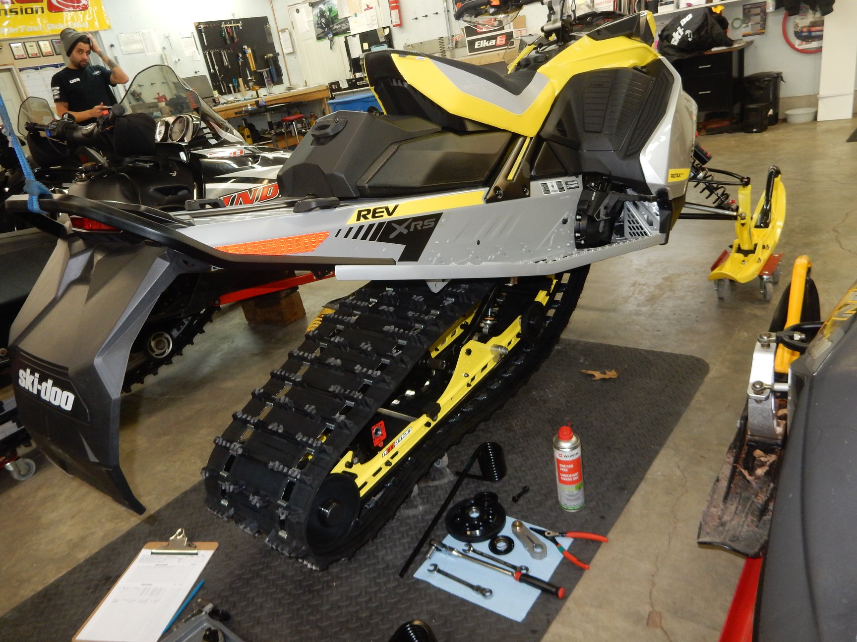 g..... New powder coated torsion springs for Ski-Doo R Motion X skid