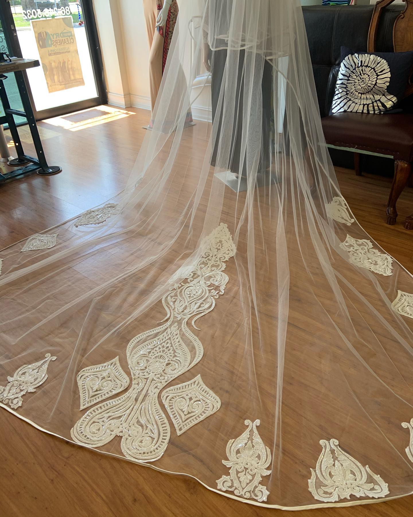 Betzabe - “Cathedral Wedding Veil” 👰 We can apply any appliqués to your ...
