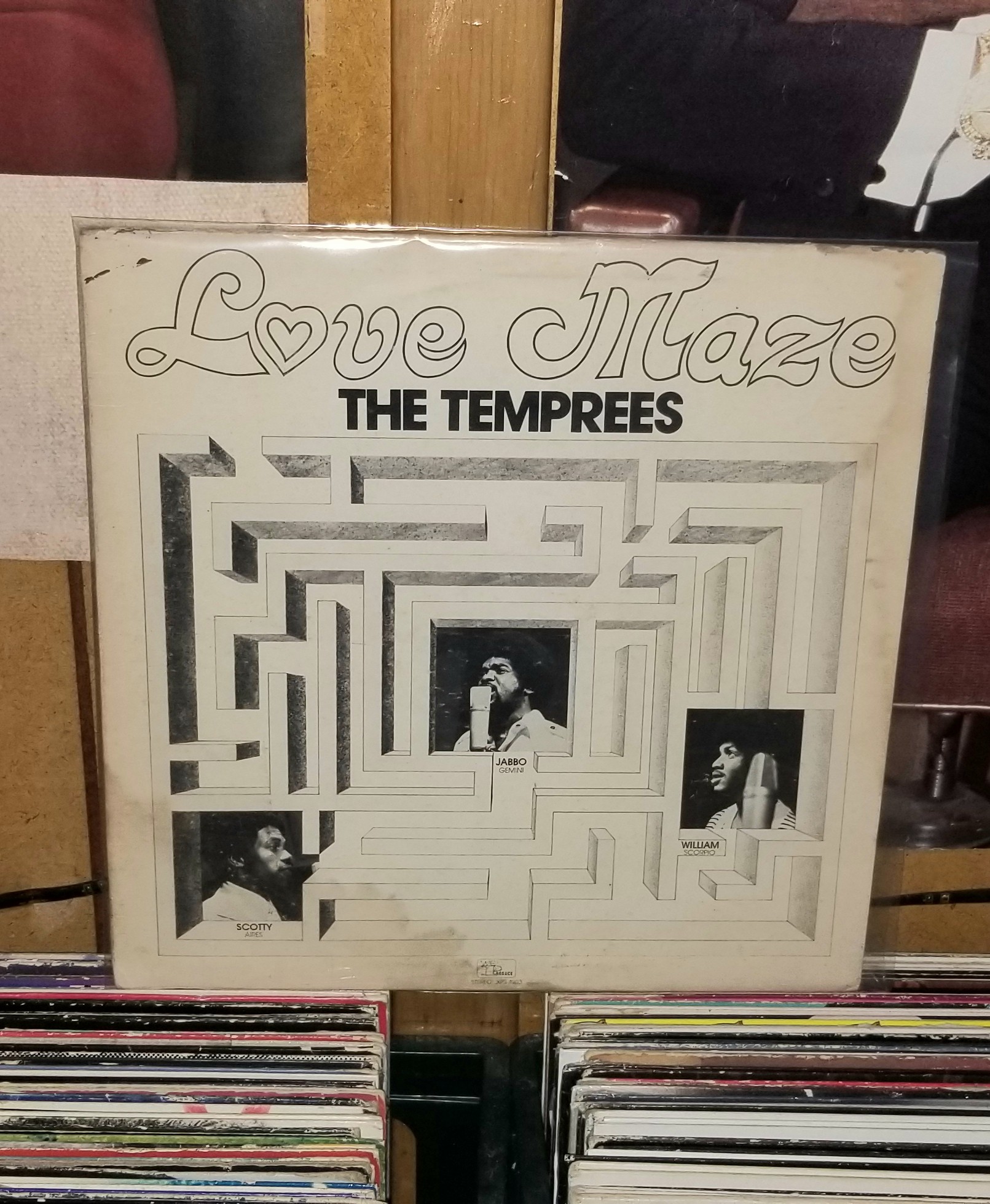 The Temprees - Love Maze....1973 2 Love Таде THE TEMPREES ాదౌ 