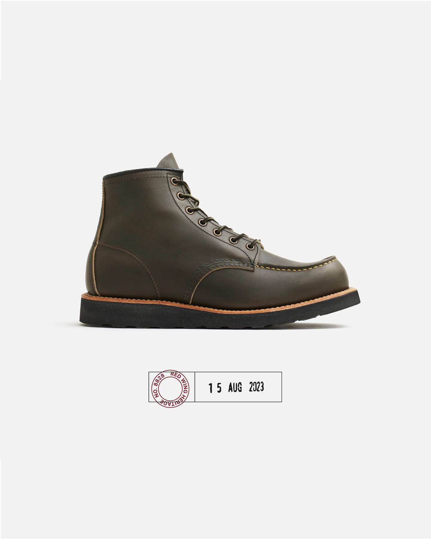 4669 HUMAN MADE 8” Classic Moc The 8-Inch Classic Moc - a Red Wing 