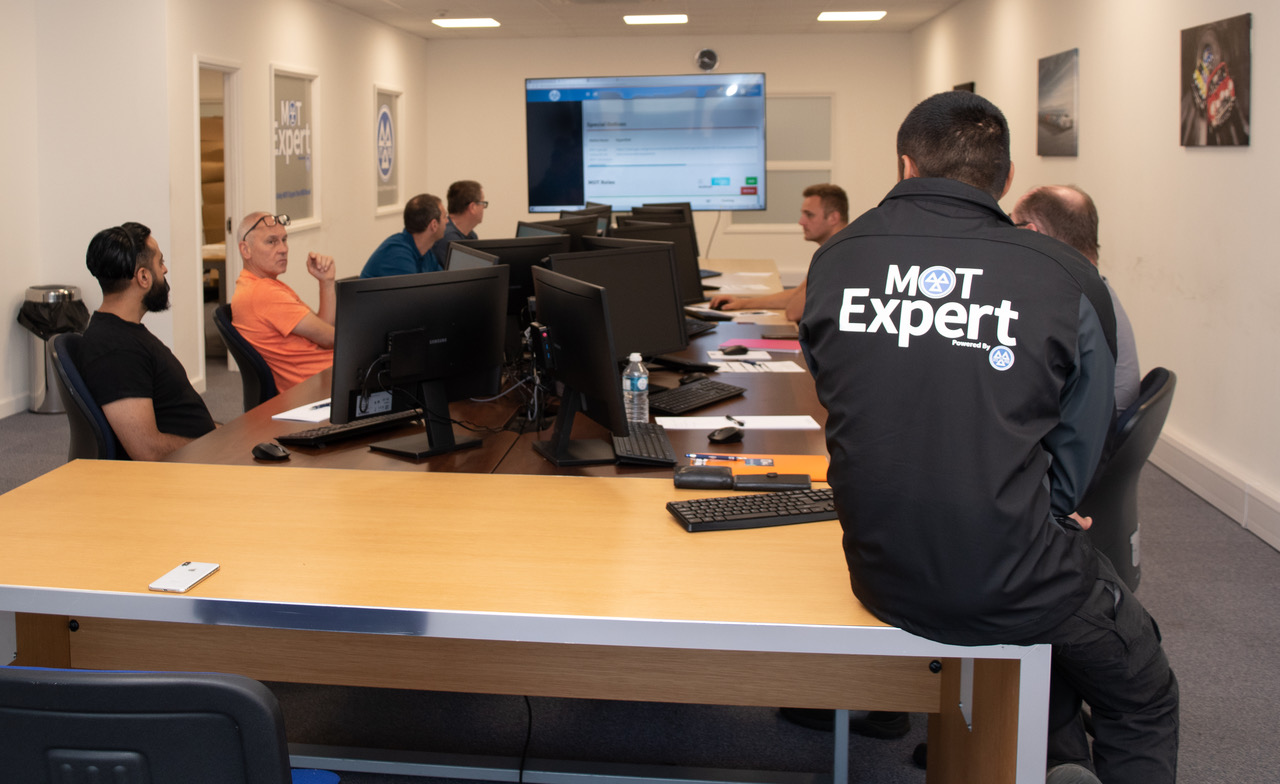 MOT Expert - Check out this video illustrating our Level 3...