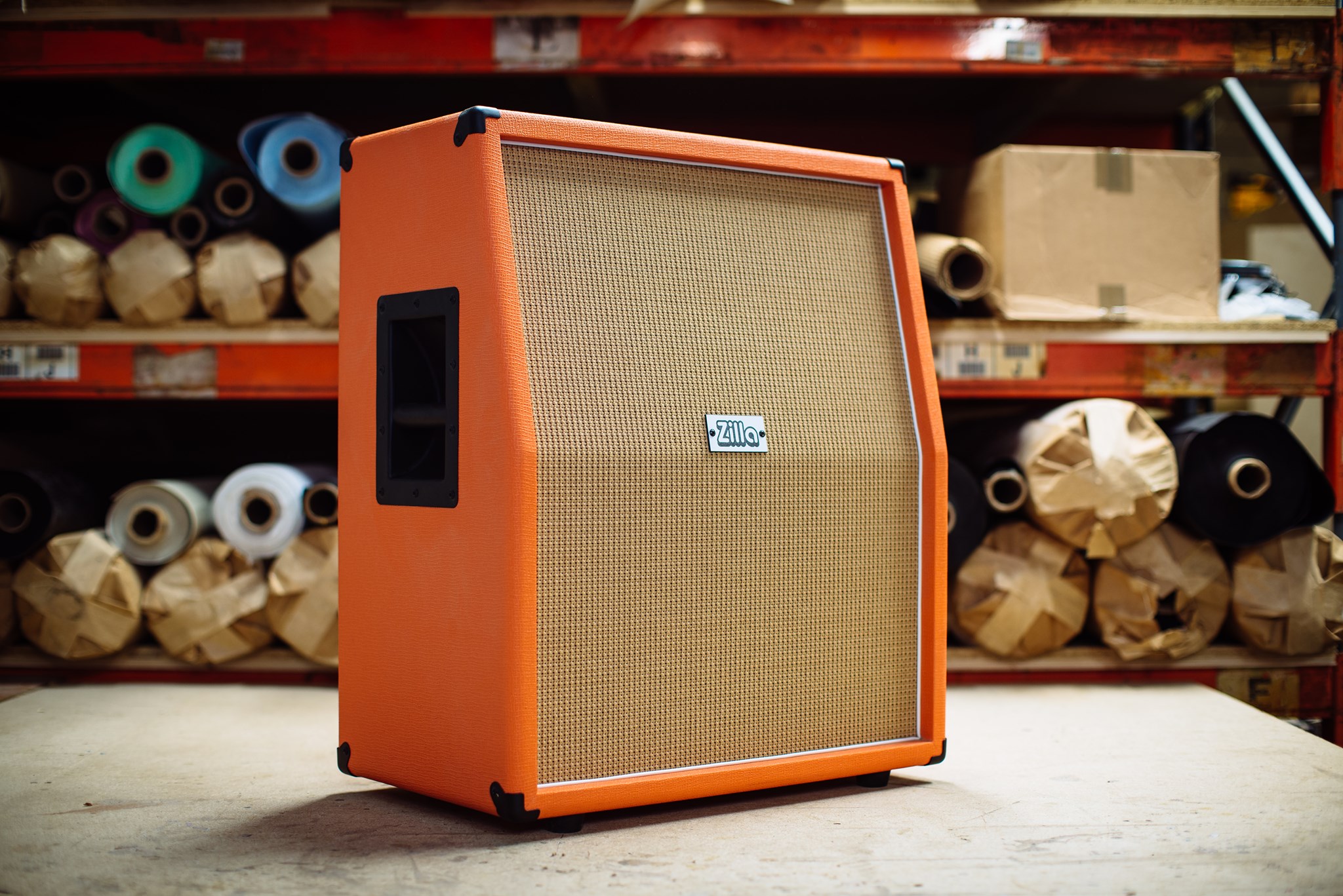 ラスカル The Big Block was our first vertical angled 2x12 cab, this one is