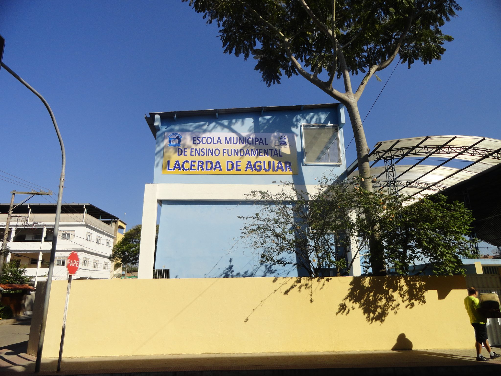 Emef Lacerda de Aguiar