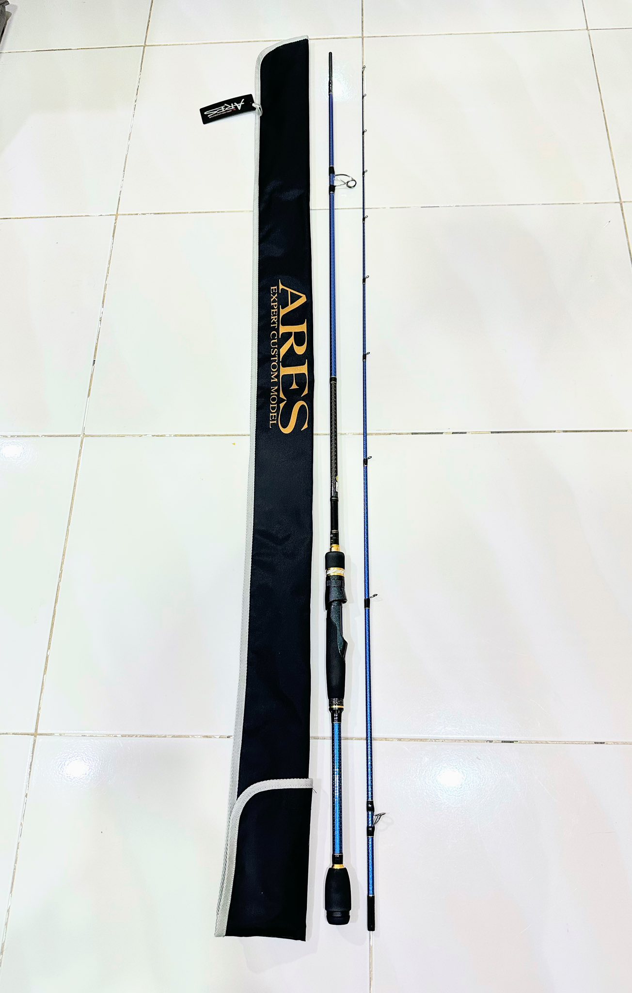 Ares zero -g evolution 704 Special edition squid mania 7.4ft Line