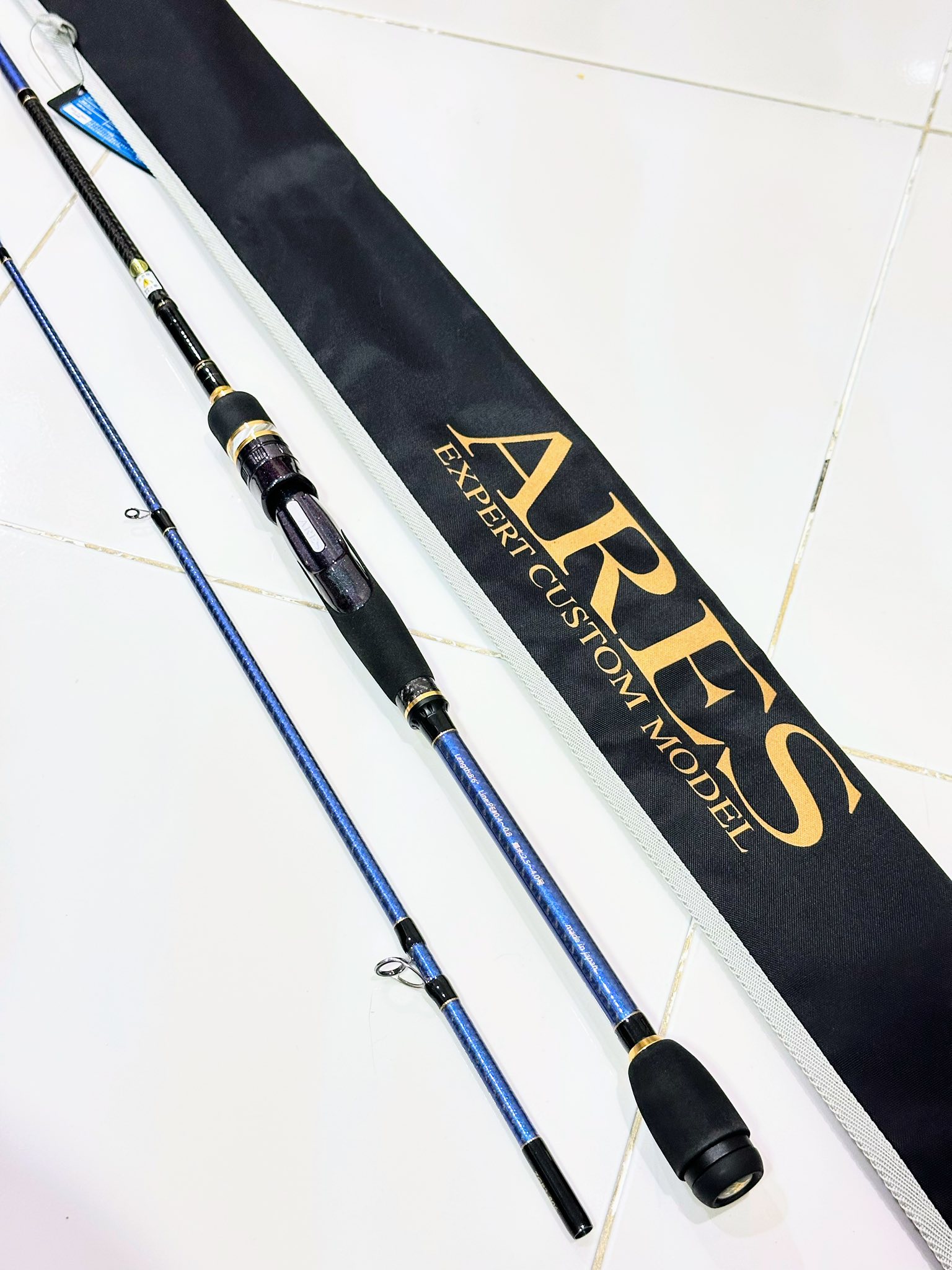 Ares zero -g evolution 704 Special edition squid mania 7.4ft Line