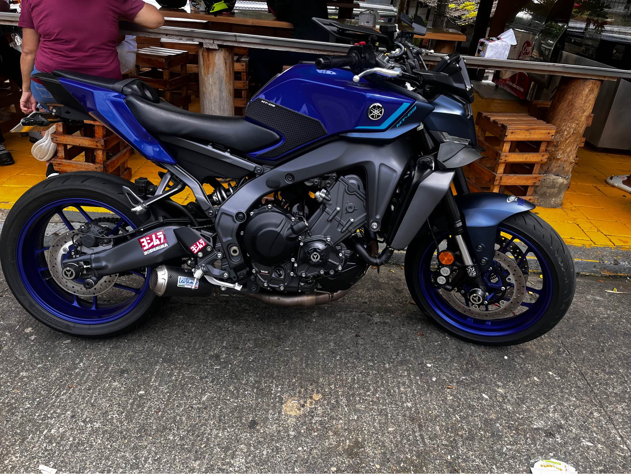 MT 09 V4 2025 azul único dueño - Motorcycles & Scooters - Medellín ...