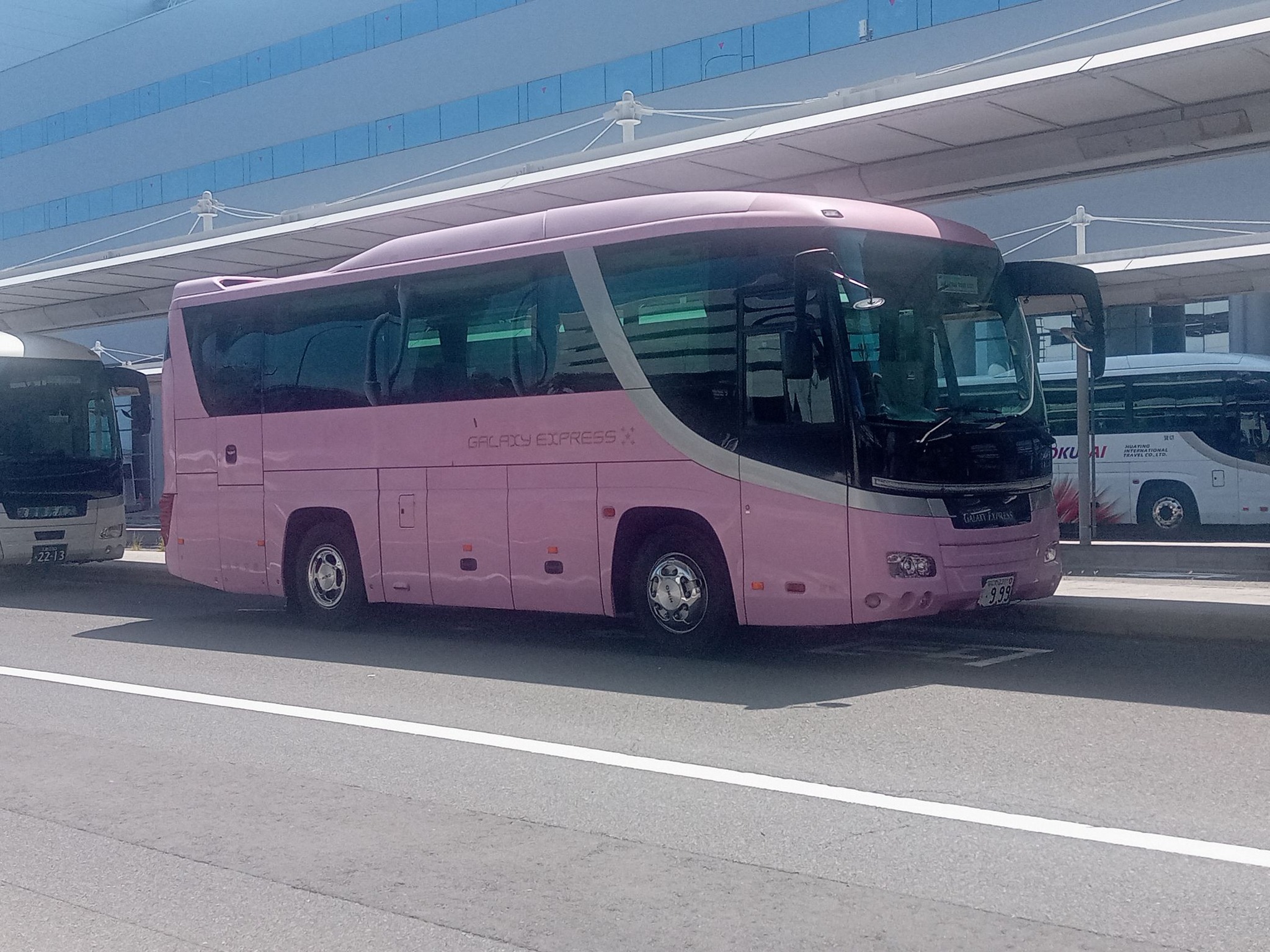 台東区循環バス「ぐるーりめぐりん」。 京成バス東京が受託しています