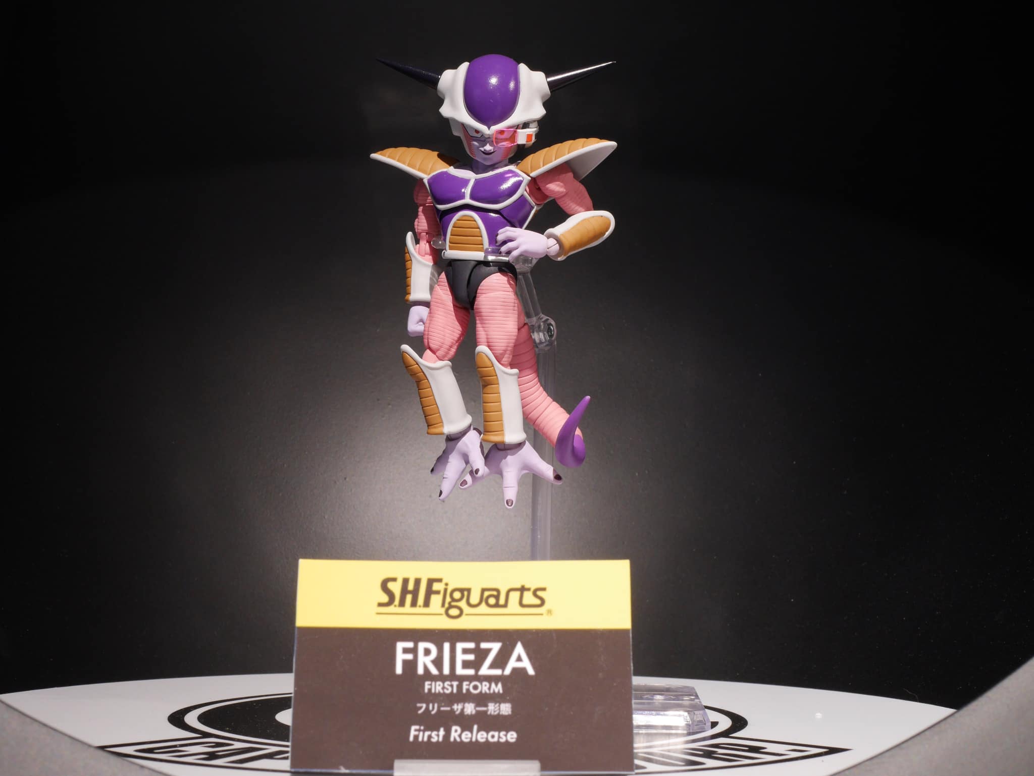 S.H.Figuarts フリーザ 第三形態 FIRST LOOK] S.H.Figuarts Ride Vendor