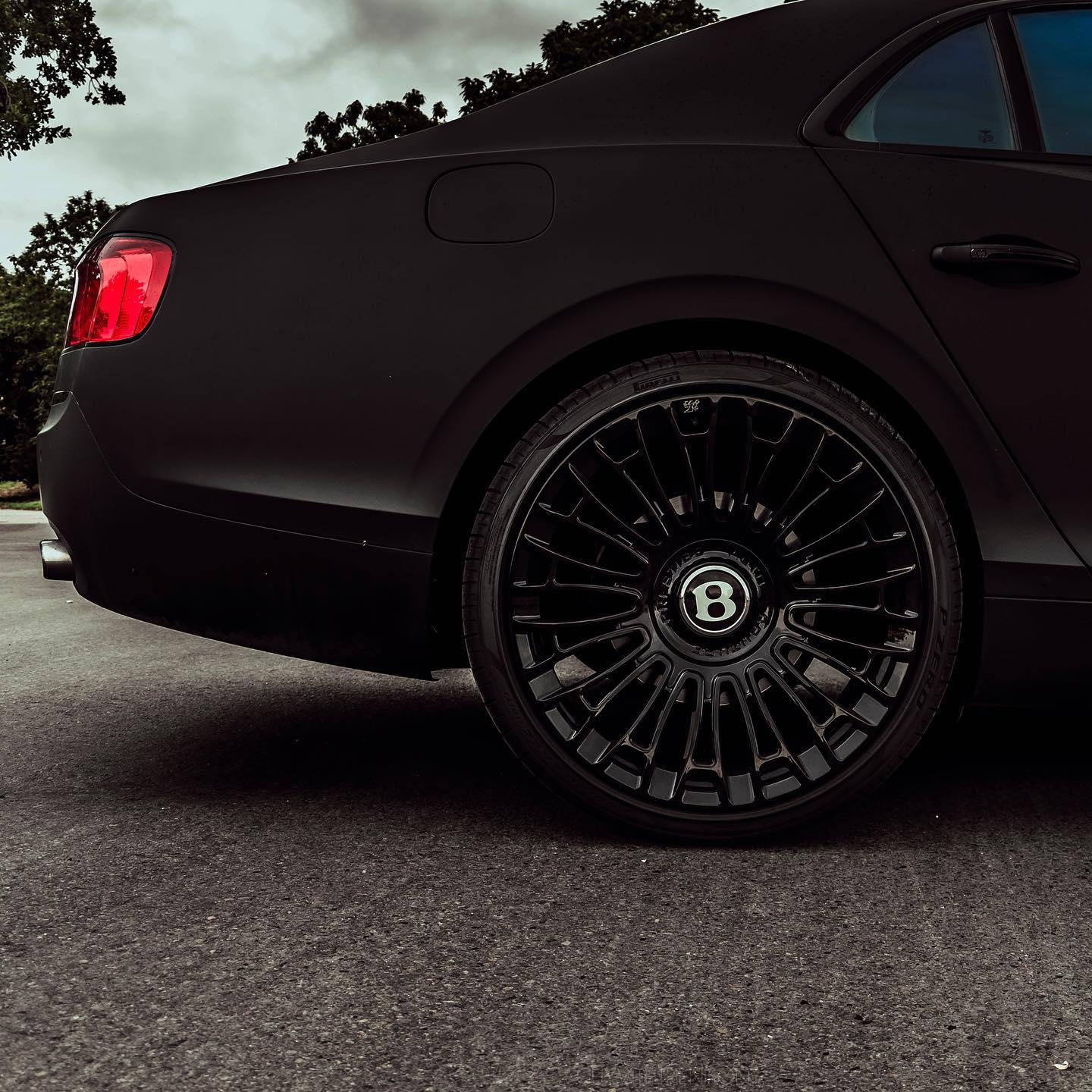 Black Matte Bentley Flying Wheels New 2024 Bentley Flying Spur For