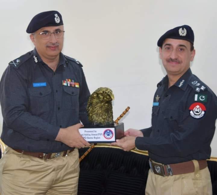 DIG syed ashfaq anwr kpk police | Facebook