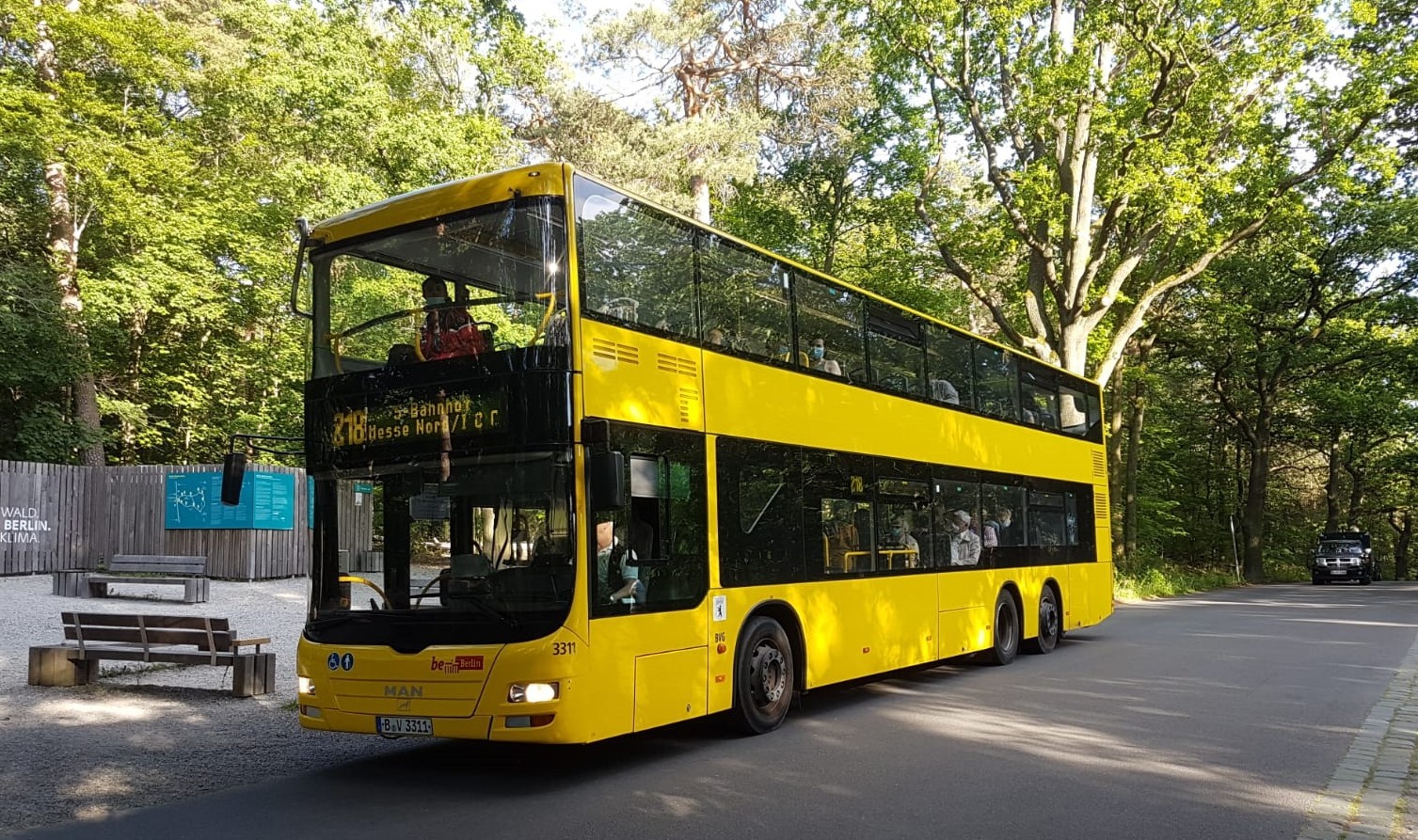 Linie 218, mal den Kollegen mit... - AG Traditionsbus Berlin