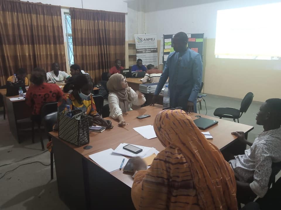 Form... - Formation des Jeunes Entrepreneurs et Leaders - FJEL